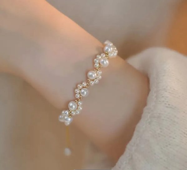 Daisy pearl bracelet