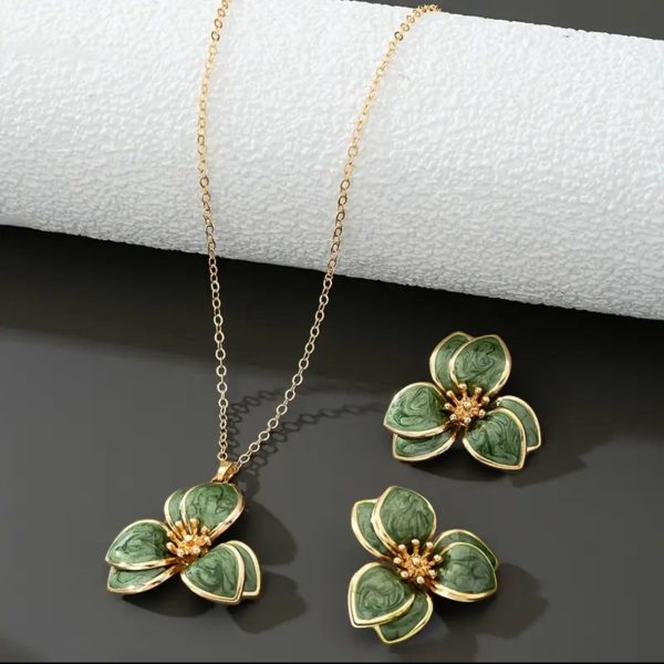 Green Floral set
