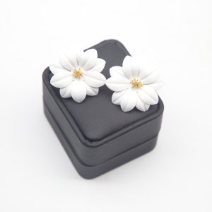 Petal Pop Studs ( White)